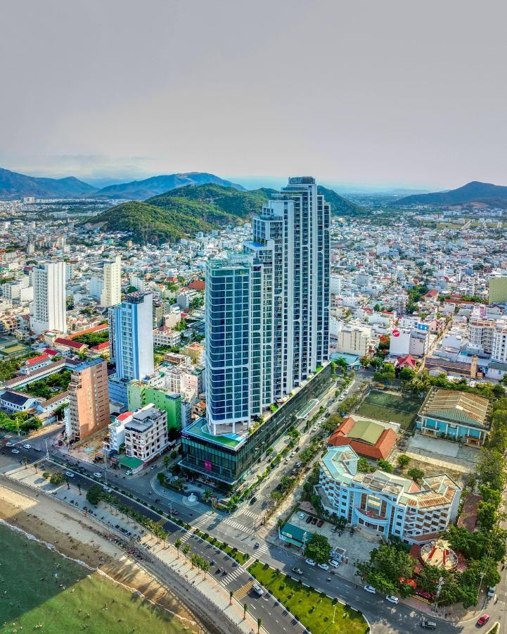 S Lux Apartment Scenia Bay Nha Trang Exterior photo