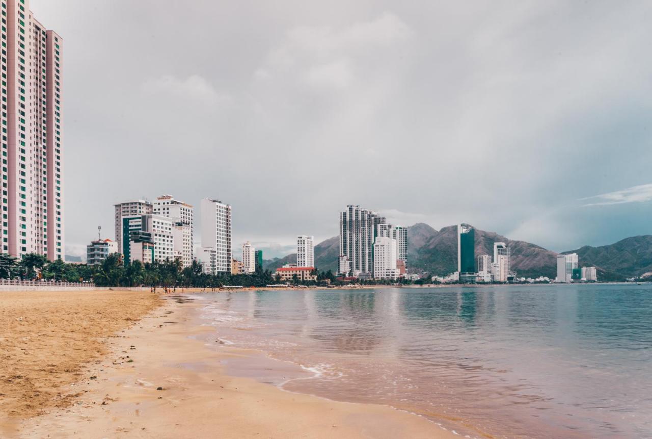 S Lux Apartment Scenia Bay Nha Trang Exterior photo
