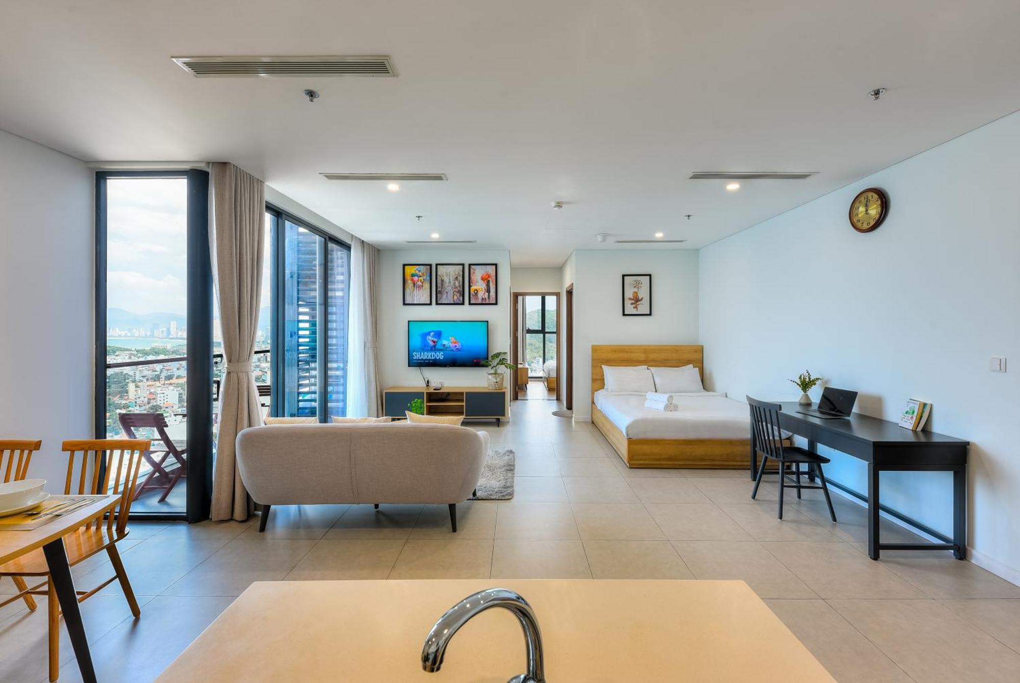 S Lux Apartment Scenia Bay Nha Trang Exterior photo