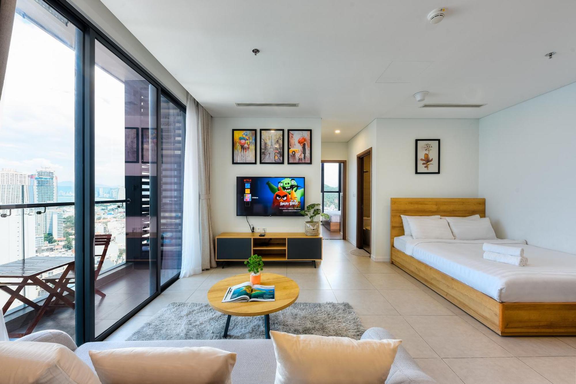 S Lux Apartment Scenia Bay Nha Trang Exterior photo