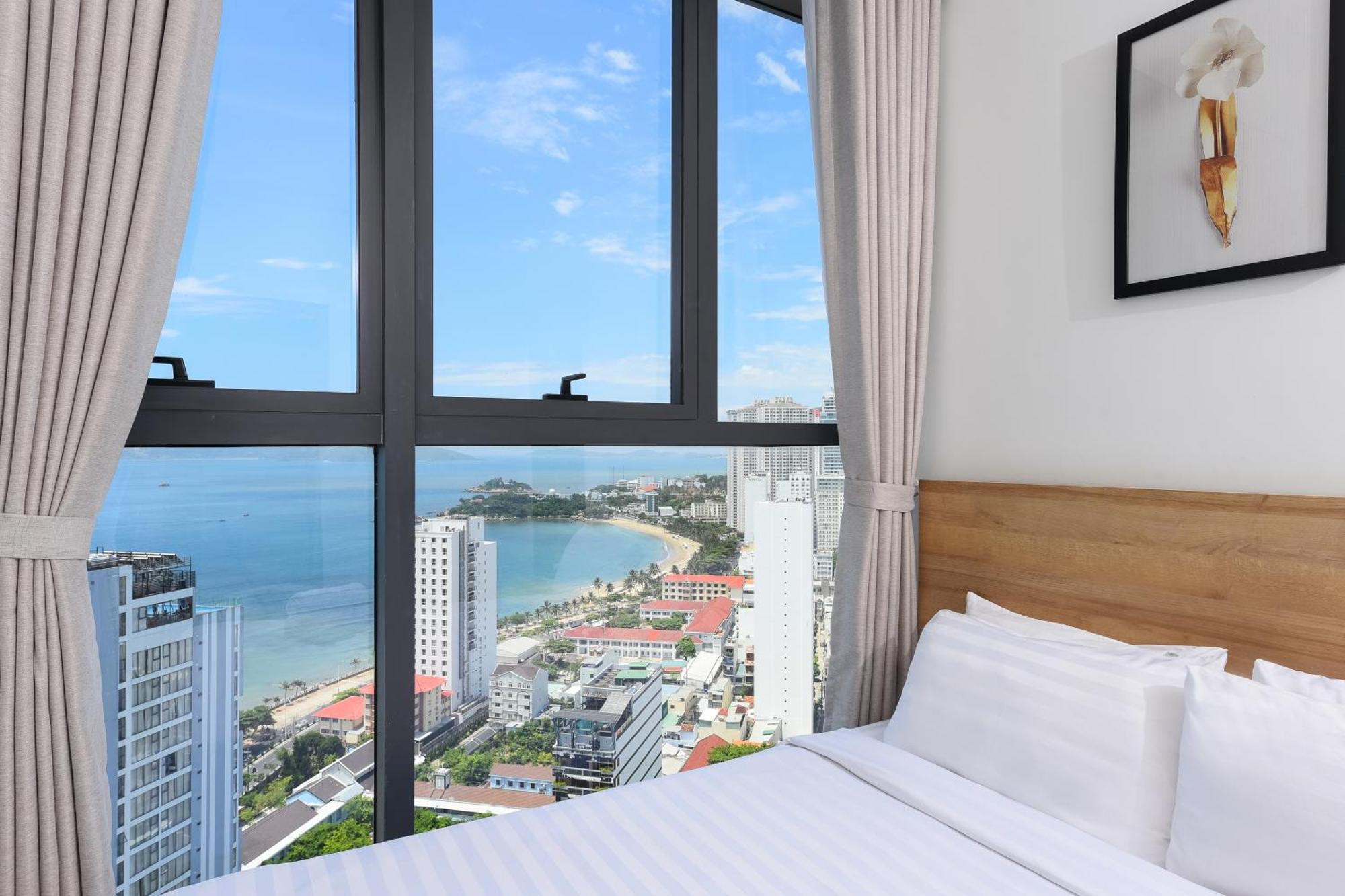S Lux Apartment Scenia Bay Nha Trang Exterior photo
