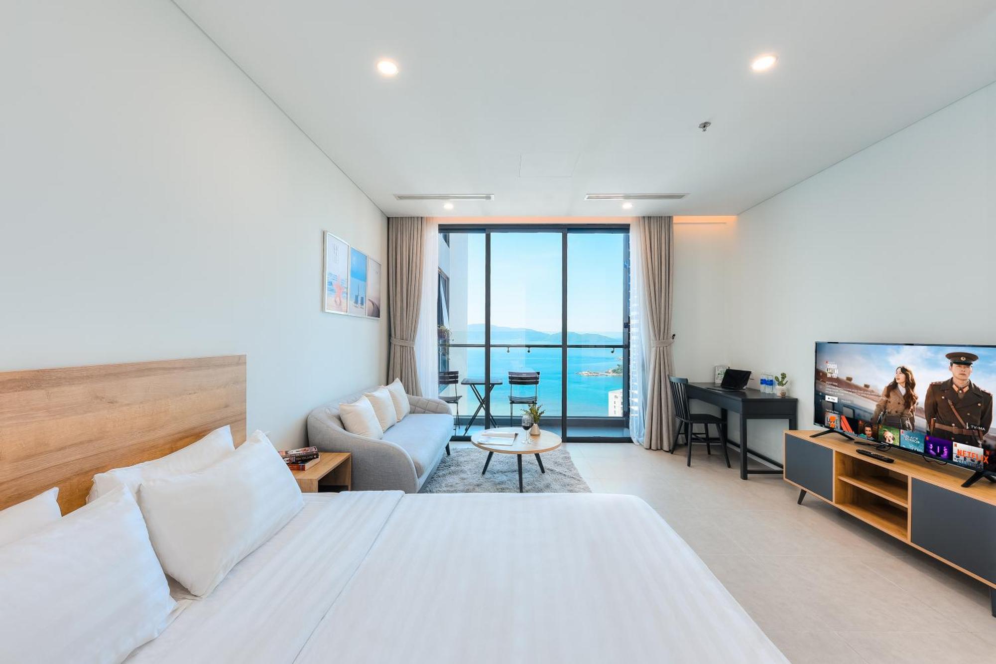 S Lux Apartment Scenia Bay Nha Trang Exterior photo